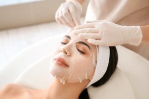 Non-Invasive Solutions for Calm and Clear Skin